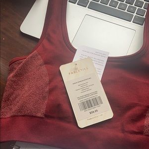 Fabletics Marley Seamless Sports bra SIZE MEDIUM